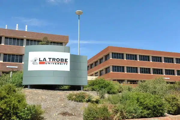 FASILITAS DI LA TROBE UNIVERSITY AUSTRALIA - Education Republic Latrobe