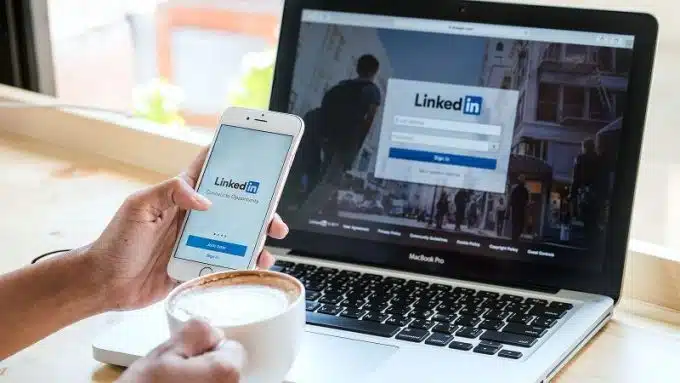 HOW TO USE LINKEDIN EFFECTIVELY - Education Republic Linkedin 190409 800X450 1 E1644638758143 - Education Republic