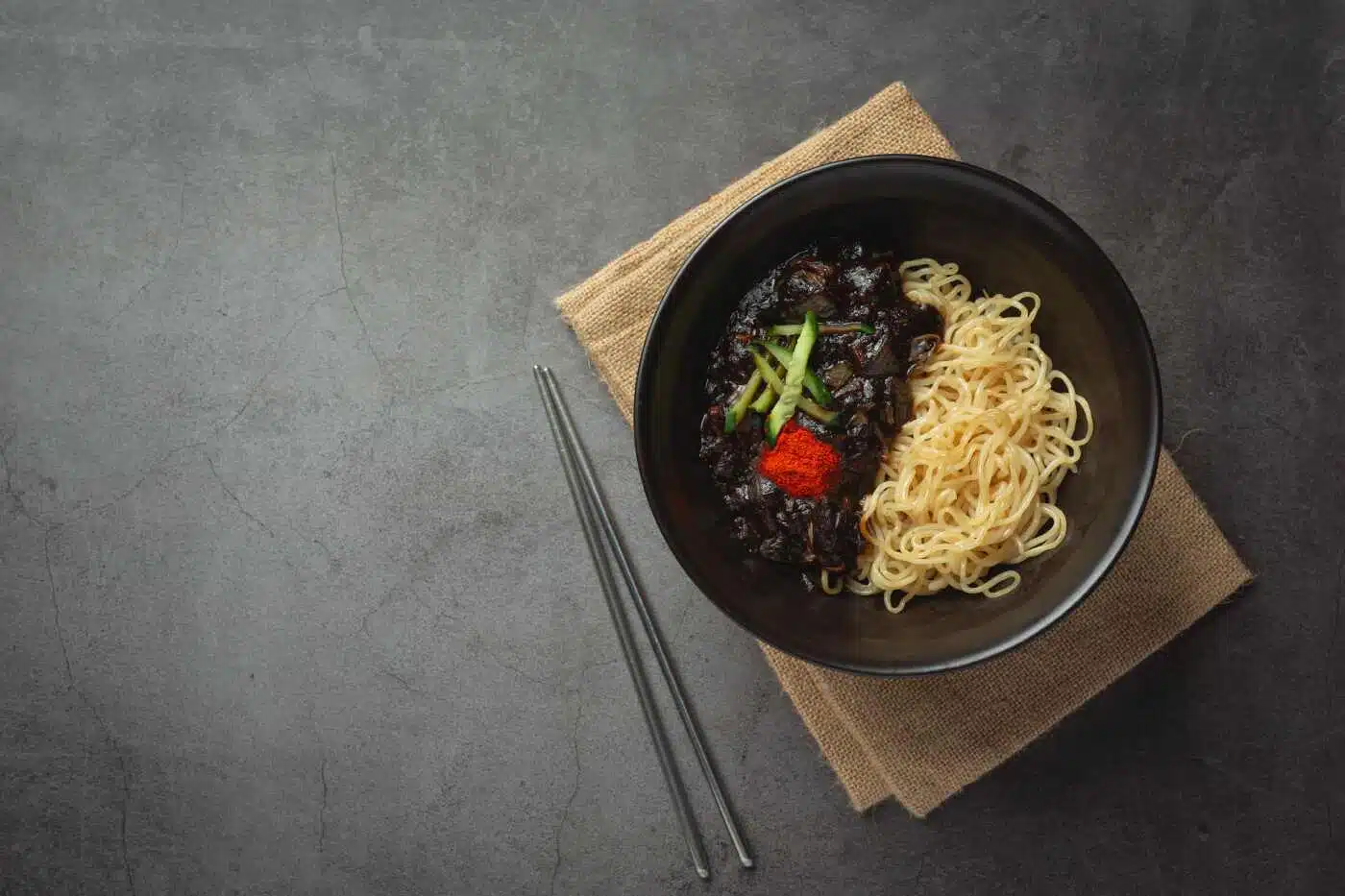 Top 10 Makanan Korea Selatan yang Wajib Kamu Coba - Education Republic Jjajangmyeon - Education Republic