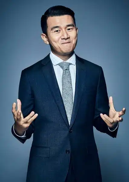 Yuk Kenalan dengan Ronny Chieng Alumni University of Melbourne - Education Republic Ronny Chieng 2 - Education Republic