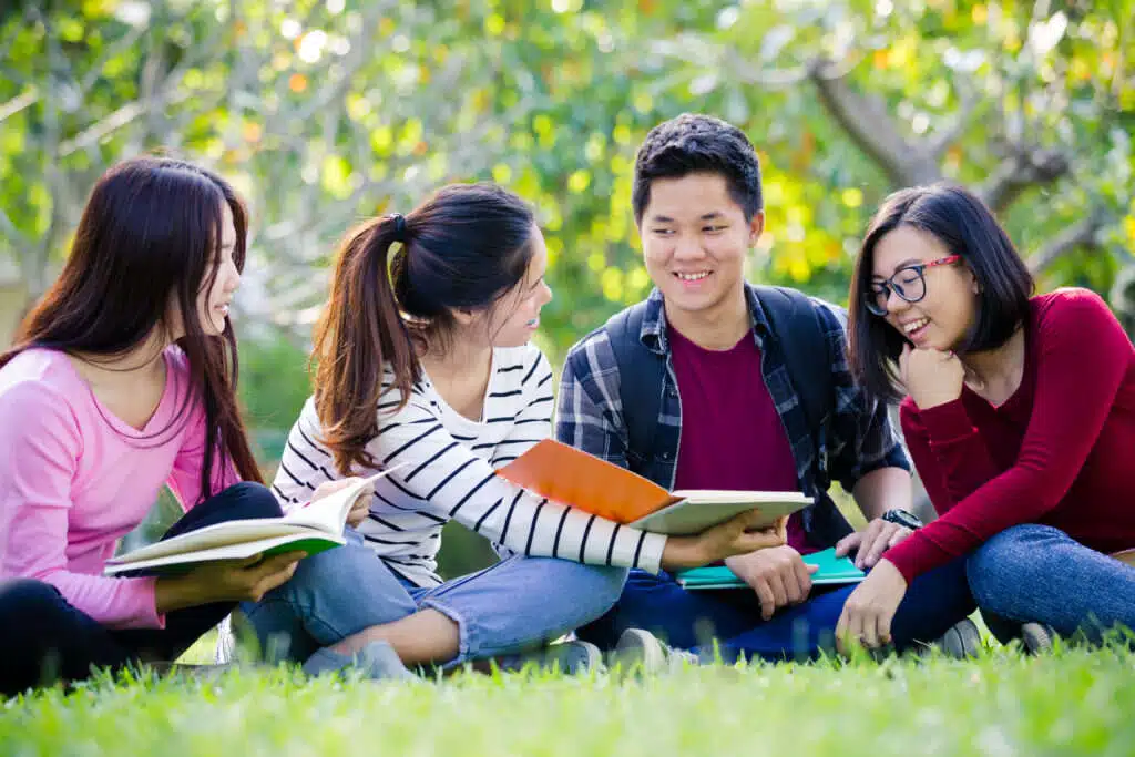 Jadi Mahasiswa di US, Starter Pack - Education Republic Jadi Mahasiswa Di Us Starter Pack - Education Republic