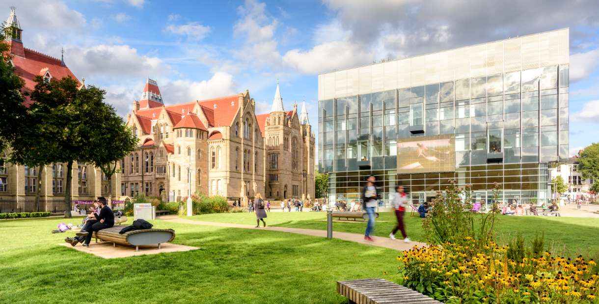 Syarat & Cara Daftar Kuliah di The University of Manchester 2023 - Education Republic Cara Daftar Biaya Kuliah 4 - Education Republic