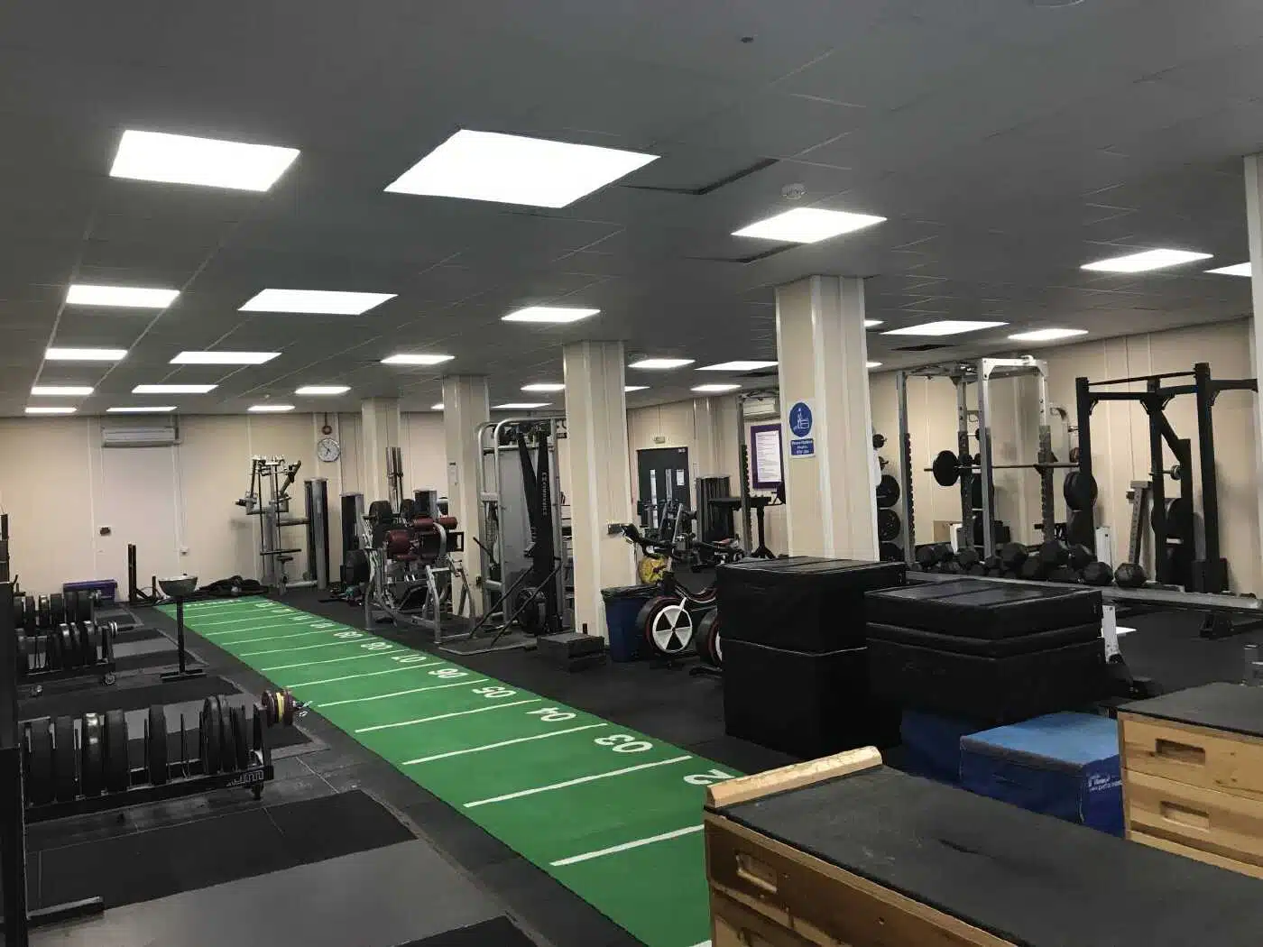 Kenapa Kamu Harus Kuliah di Leeds Beckett University? - Education Republic Dinamika Universitas Modern - Education Republic