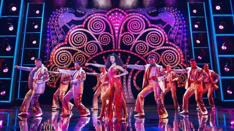 Kenapa Kamu Harus Kuliah di Kota Leeds? - Education Republic Budaya Yang Kaya 1 - Education Republic