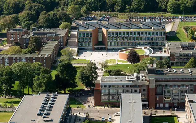 Syarat & Cara Daftar Kuliah di University of Sussex 2023 - Education Republic Kampus Peringkat Dunia - Education Republic