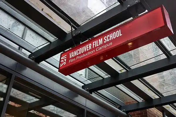 Syarat & Cara Daftar Kuliah di Vancouver Film School Kanada 2023 - Education Republic Kurikulum Berkualitas 3 - Education Republic