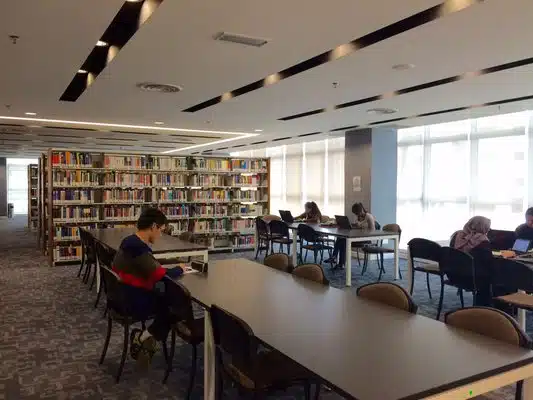 Syarat & Cara Daftar Kuliah di UNITAR 2023 - Education Republic Kurikulum Berkualitas 4 - Education Republic