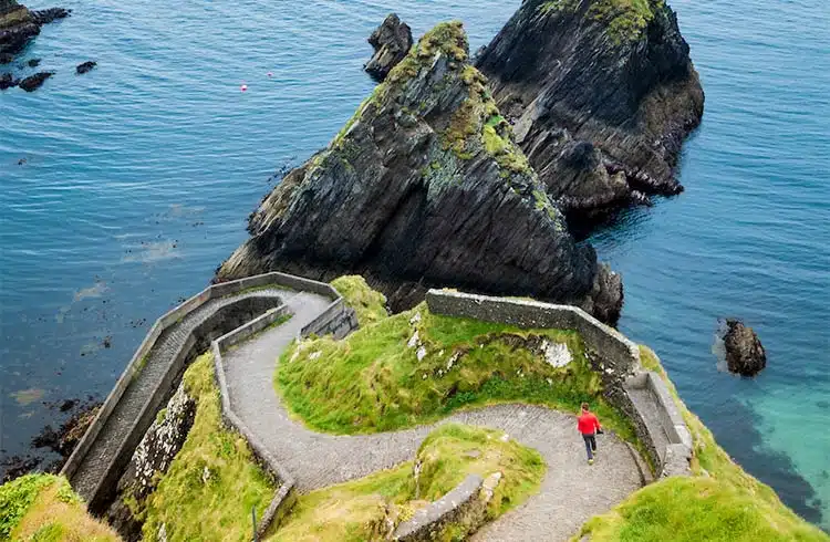 10 Alasan Kenapa Kamu Harus Kuliah di Irlandia - Education Republic Lokasi Travel Yang Sempurna - Education Republic
