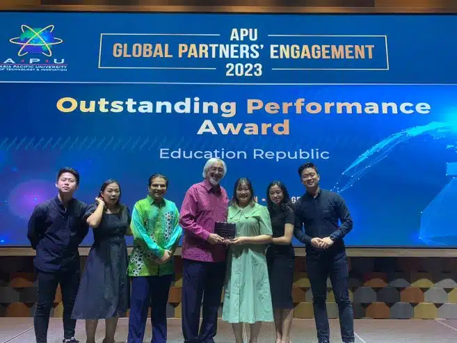 Pusat Persiapan Studi Luar Negeri dan Beasiswa di Pekanbaru - Education Republic Agen Pendidikan Studi Luar Negeri Indonesia Terpercaya Dan Terbaik