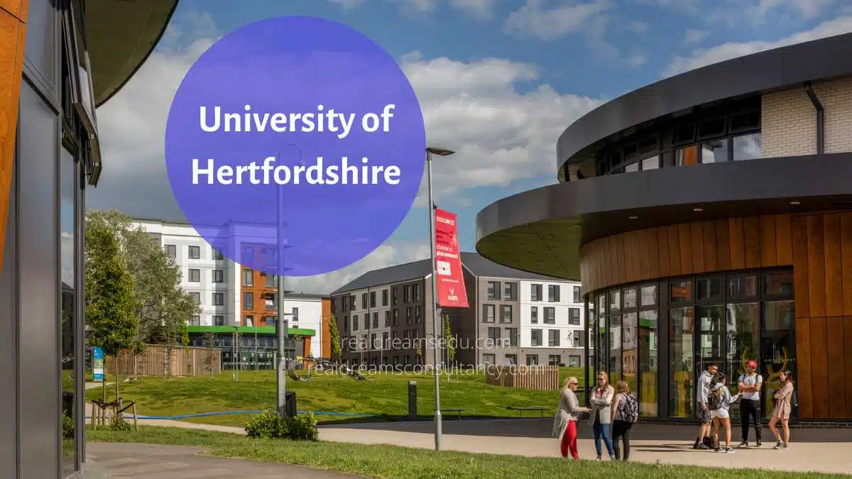 Syarat & Cara Daftar Kuliah University of Hertfordshire 2024 - Education Republic Kurikulum Berkualitas 6 - Education Republic