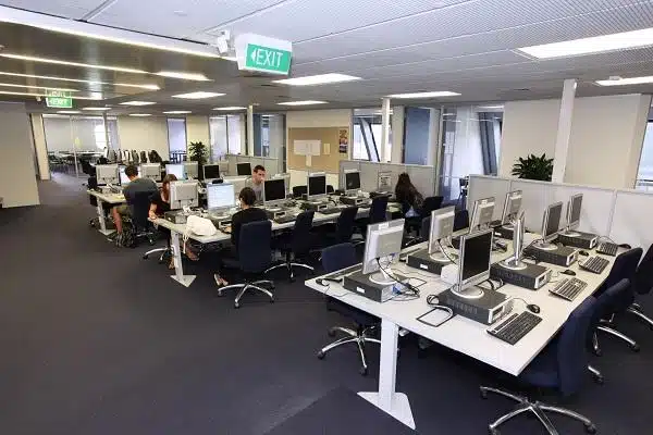 Syarat & Cara Daftar Kuliah di Crown Institute of Higher Education 2024 - Education Republic Benefit Cihe - Education Republic