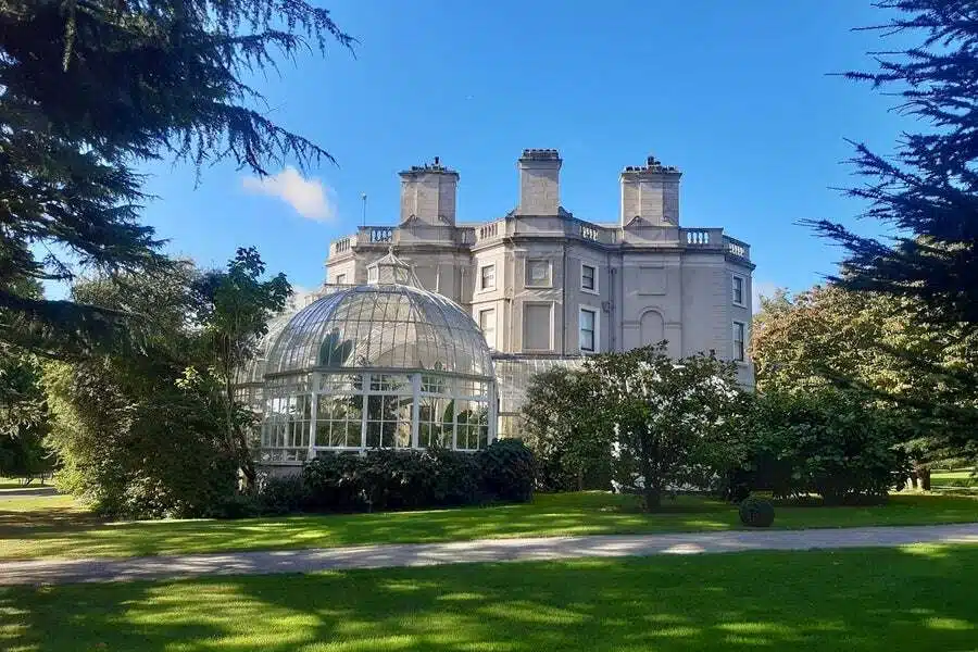 14 Tempat Gratis yang Wajib Kamu Kunjungi di Dublin Irlandia - Education Republic 14. Farmleigh House - Education Republic