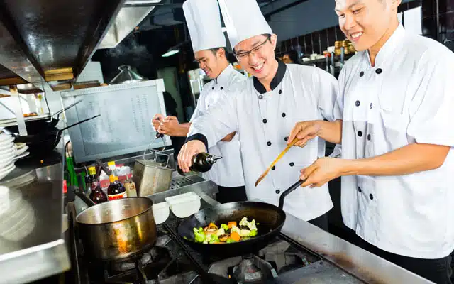 Informasi Penerimaan dan Magang di Kampus SHATEC Singapore - Education Republic Benefit Program Magang Shatec - Education Republic