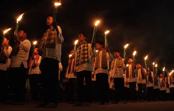 5 Hal yang Bikin Kangen Saat Idul Fitri di Luar Negeri - Education Republic 4. Takbiran Dan Shalat Ied - Education Republic