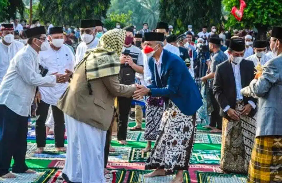 5 Hal yang Bikin Kangen Saat Idul Fitri di Luar Negeri - Education Republic 5. Ramah Tamah Tetangga Dan Saudara - Education Republic