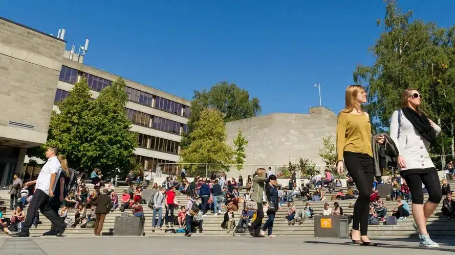 Syarat & Cara Daftar Kuliah di University of East Anglia 2025 - Education Republic Beasiswa Kuliah University Of East Anglia - Education Republic