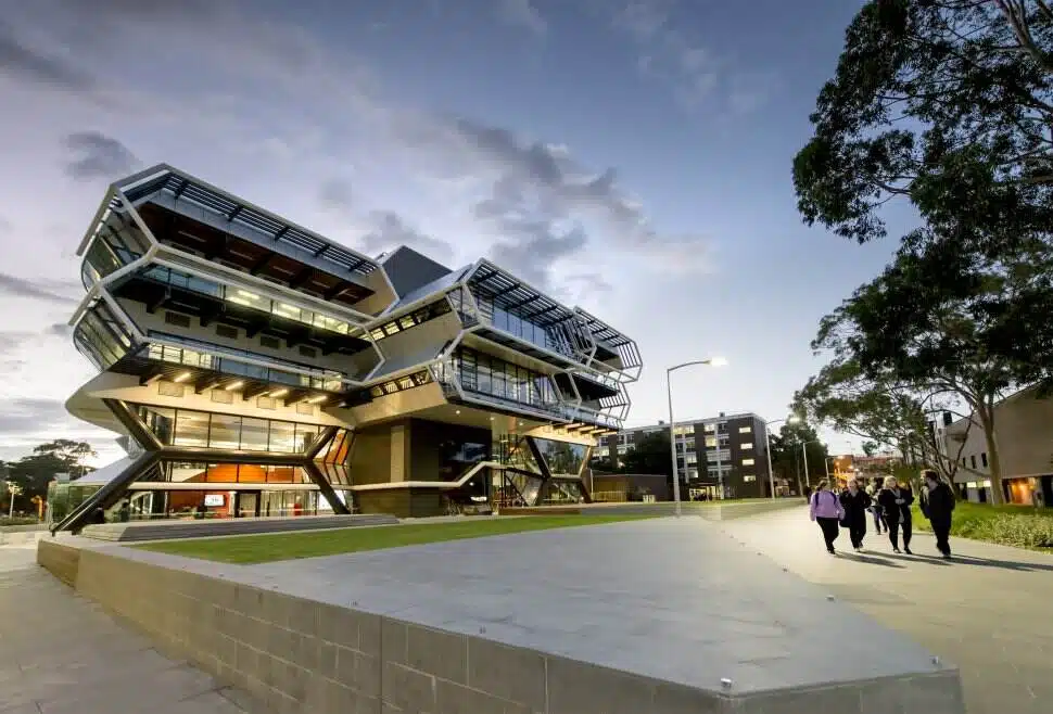 Jelajahi Melbourne: Kota Keren di Australia yang Jadi Favorit Mahasiswa - Education Republic Rumah Top Notch University - Education Republic