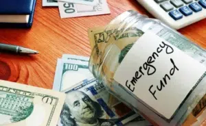 Cara Menghemat Biaya Hidup Kuliah di Luar Negeri 2025 - Education Republic Dana Darurat Mahasiswa Kuliah Luar Negeri - Education Republic