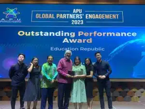 Mengapa Memilih Education Republic? Pilihan Terbaik untuk Studi di Luar Negeri! - Education Republic 6 - Education Republic